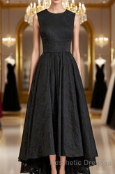 A-Line/Princess Scoop Asymmetrical Lace Mother of the Bride Dresses With Applique