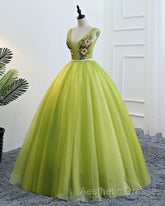 Fresh Green Tulle V Neck Long Lace Up Senior Evening Prom Dresses With Applique