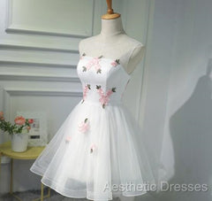 White Short Cute Graduation Party Dresses , Lovely Evening Prom Dresses , Formal Dresses Tulle With Flowers