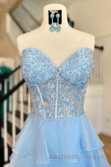 Lavender Illusion Halter Flower Appliques Multi-Layers Long Evening Prom Dresses