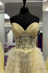 Cute Sweetheart Lace Appliques Tulle Long Evening Prom Dresses