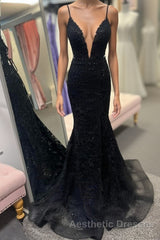 Lace-Up Black Plunging Neck Mermaid Evening Prom Dresses with Appliques