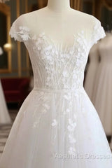 A-Line/Princess V-Neck Court Train Short Sleeves Applique Tulle Wedding Dresses