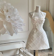 Chic A-Line Satin Halter Short Homecoming Dresses 18Th Birthday Outfits