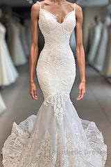 Classic Spaghetti Strap V neck White Sleeveless Mermaid Open Back Wedding Dresses with Chapel Train
