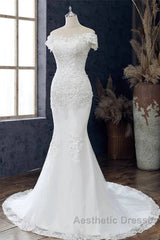 Floral Lace Off-The-Shoulder Trumpet Wedding Dresses