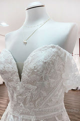 Gorgeous Long A-line Off-the-shoulder Tulle Lace Appliques Wedding Dresses