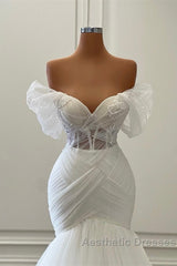 Gorgeous White Long Mermaid Off the Shoulder Tulle Wedding Dresses