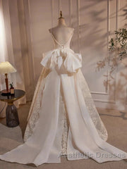 Light Champagne V-Neck Lace Long Evening Prom Dresses Weeding Dresses