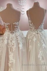 Long A-Line Tulle Lace Appliques Backless Wedding Dresses