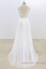 Long A-line V-neck Lace Tulle Open Back Wedding Dresses