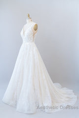 Long A-line V-neck Open Back Appliques Lace Tulle Wedding Dresses