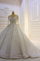 Luxury Long Ball Gown Lace Appliques Wedding Dresses with Sleeves