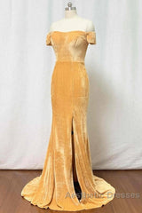 Mermaid Velvet Bridesmaid Dresses Off Shoulder Gold Wedding Formal Dresses
