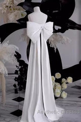 Modest A Line Strapless Long Sleeveless Satin Black Evening Prom Dresses