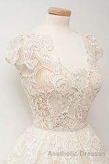 A-line Scoop Lace Short Evening Prom Dresses Cap Sleeves Homecoming Dresses