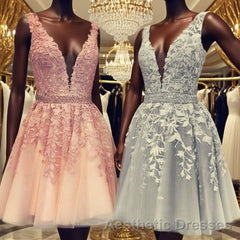 Short V-neck Tulle Evening Prom Homecoming Dresses Lace Embroidery