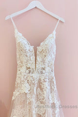 Stunning Long A-Line Spaghetti Straps Tulle Lace Wedding Dresses