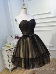 Sweetheart Neck Short Black Lace Evening Prom Dresses, Short Black Lace Graduation Homecoming Dresses