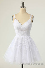 V-Neck Lilace Tulle A-Line Short Party Dresses with Appliques